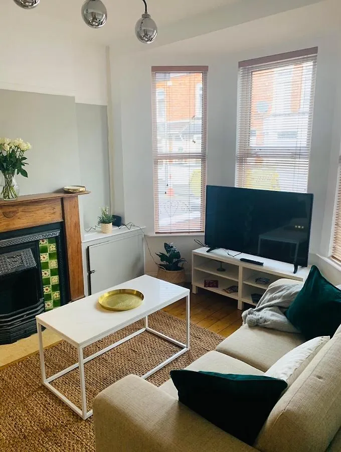 Bloom No2 Edwardian East Belfast Home In Fantastic Location Великобритания